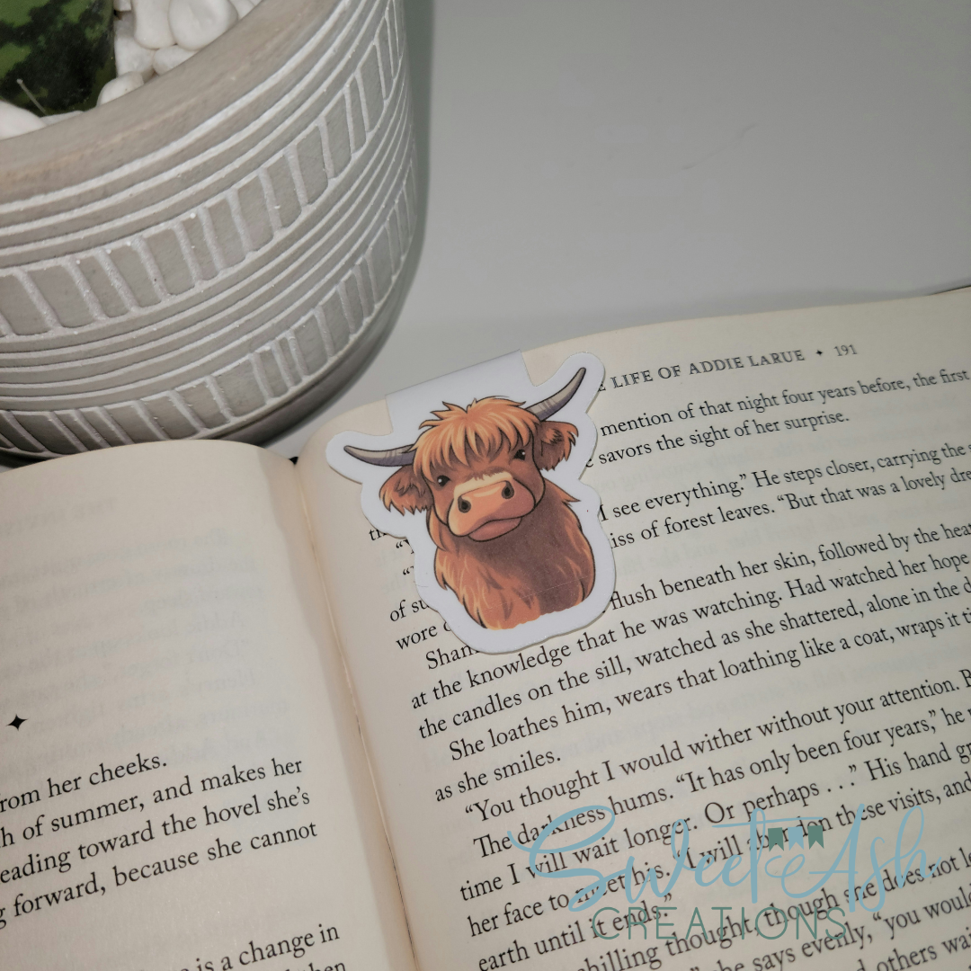 Highland Cow Magnetic Bookmark
