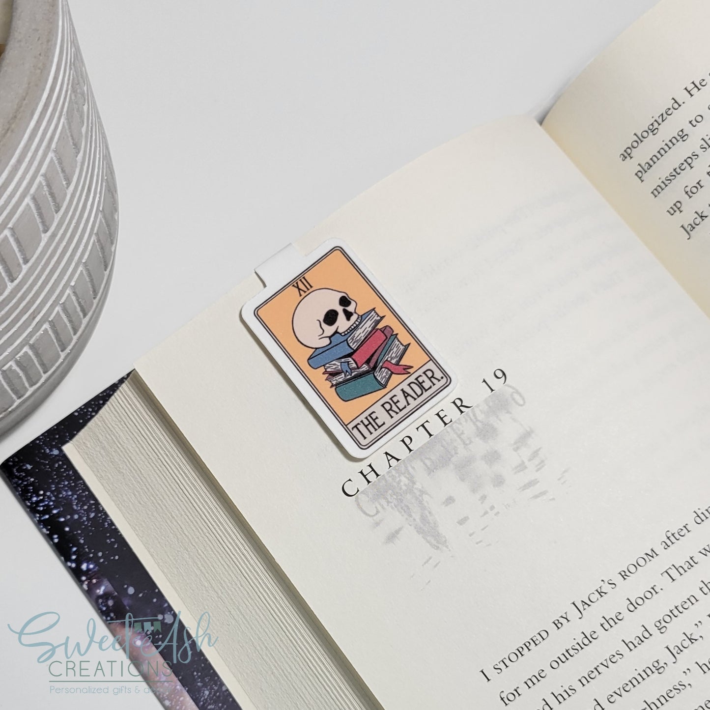 The Reader Tarot Card Magnetic Bookmark