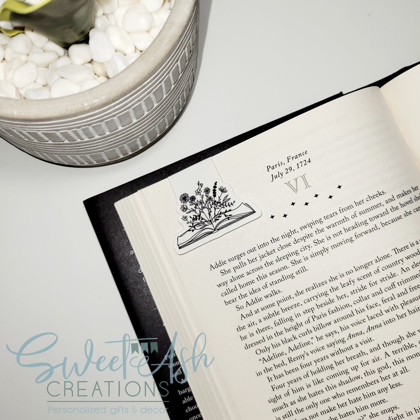 Floral Book Magnetic Bookmark